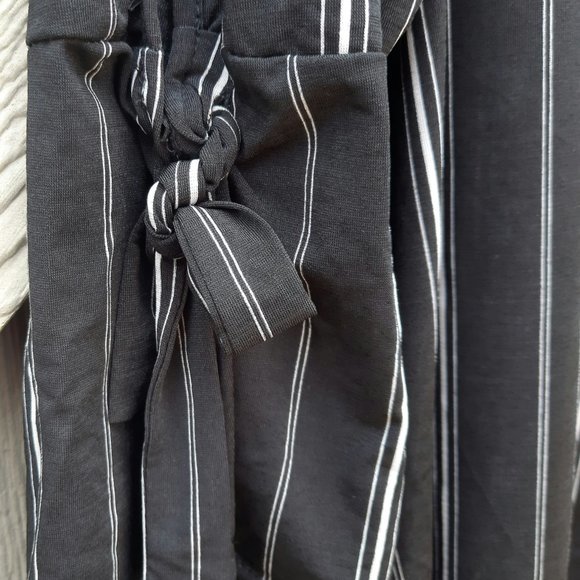 Lildy Black and White striped split sleeve tunic - Picture 7 of 9